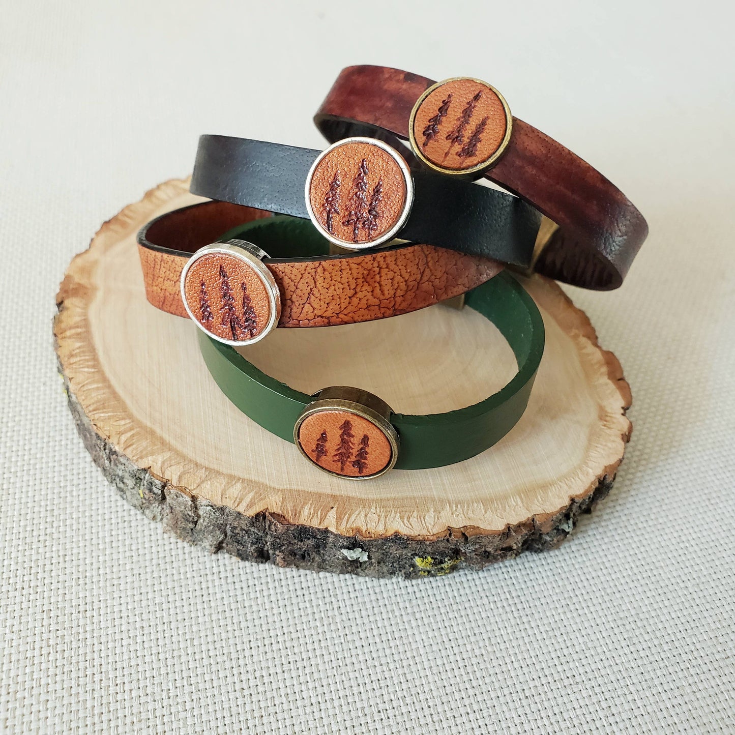 Etched Mini Pine Bracelet: Bronze / Walnut