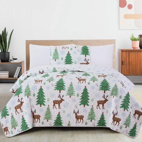 3-Piece Holiday Quilt - Holly Collection: Full / Queen / Deer / Trees / Snow