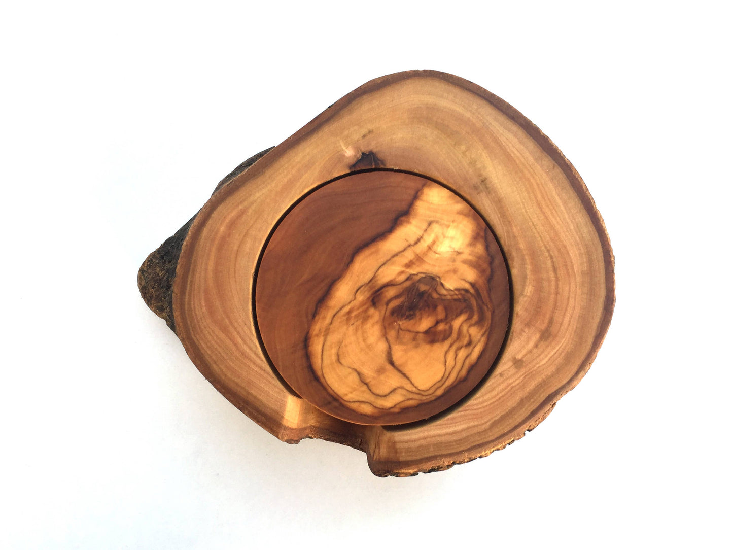 Load image into Gallery viewer, Set of 6 coasters with rustic olive wood holder
