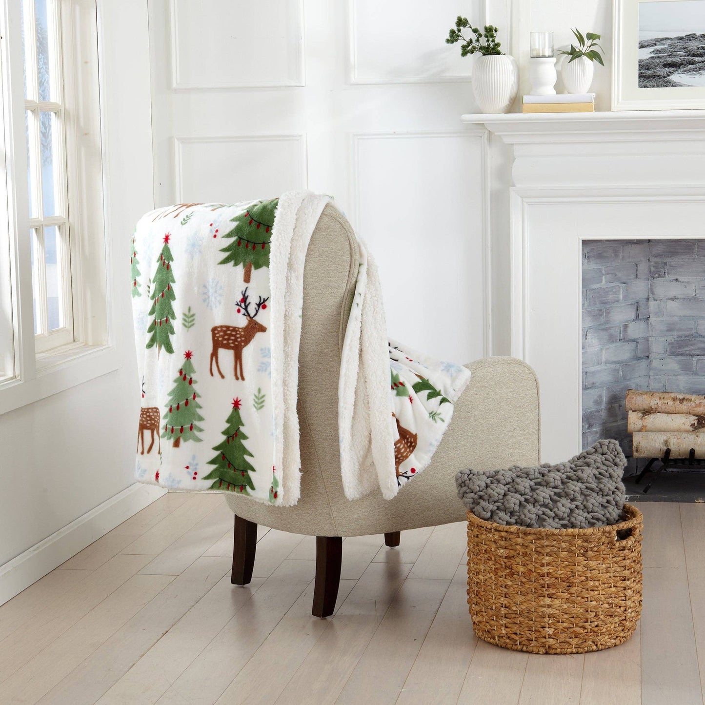 Load image into Gallery viewer, Sherpa Throw Blanket - Eve Collection: 50&amp;quot; x 60&amp;quot; Throw / Deers, Trees &amp;amp; Snow
